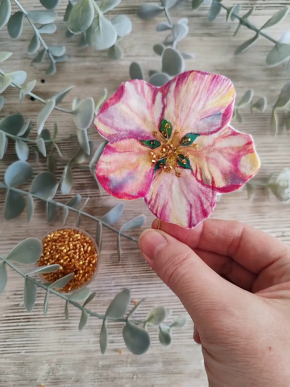 Брошь Яблоня